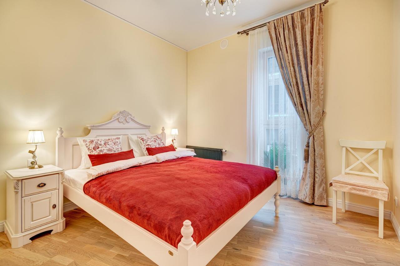 Happy Inn Classical Style, Self Check-In, Parking In The Underground Garage Vilna Exterior foto