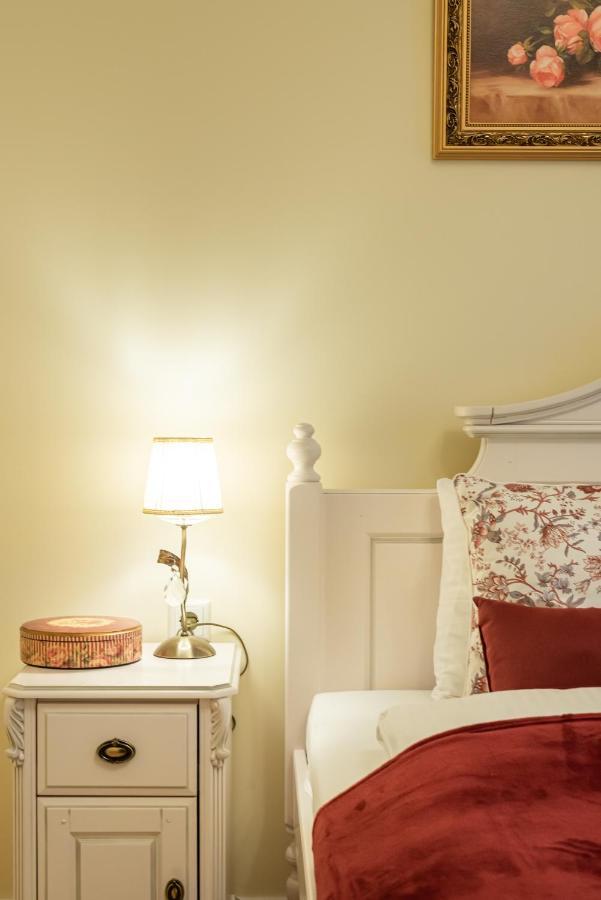 Happy Inn Classical Style, Self Check-In, Parking In The Underground Garage Vilna Exterior foto